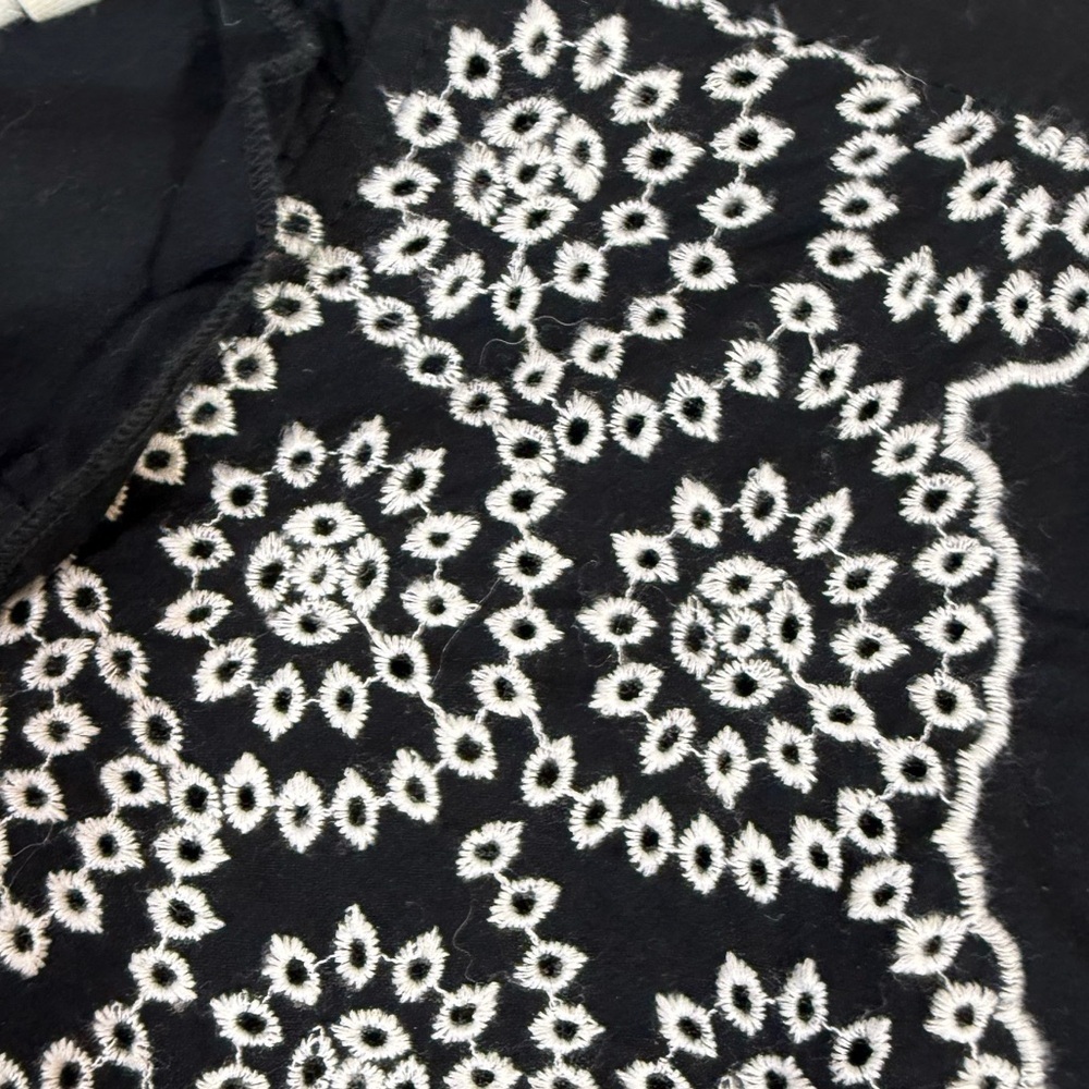 Gap embroidered bell sleeve cotton blouse - Picture 5 of 7
